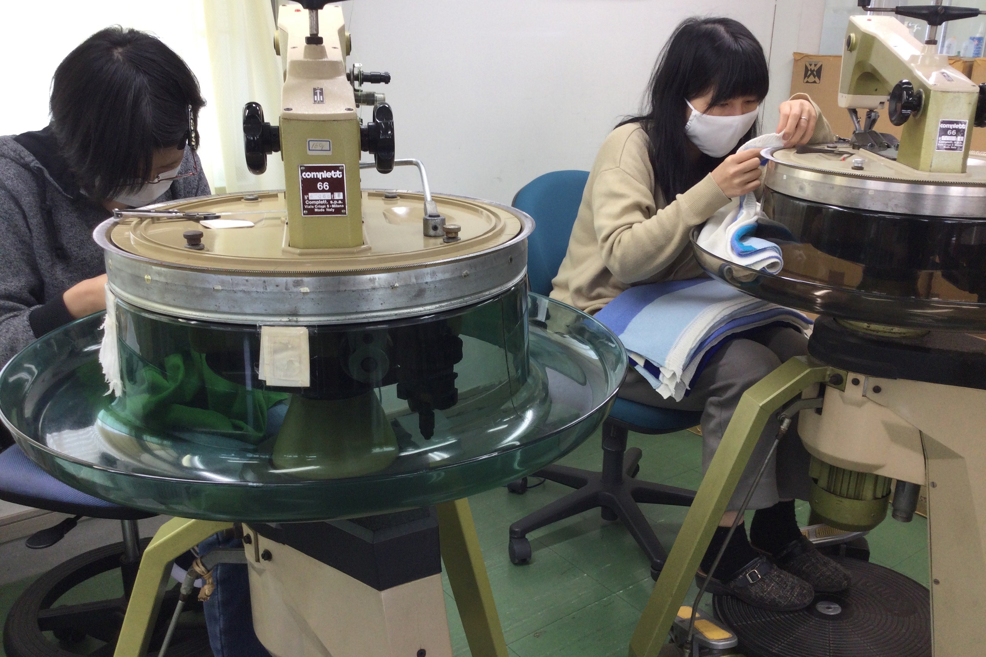 <!--⑦【風前の灯火の製造現場】 流通する衣料の3%を切ってしまったメイド・イン・ジャパン-->The manufacturing site of the windfall. Made in Japan, which now accounts for less than 3% of clothing in circulation