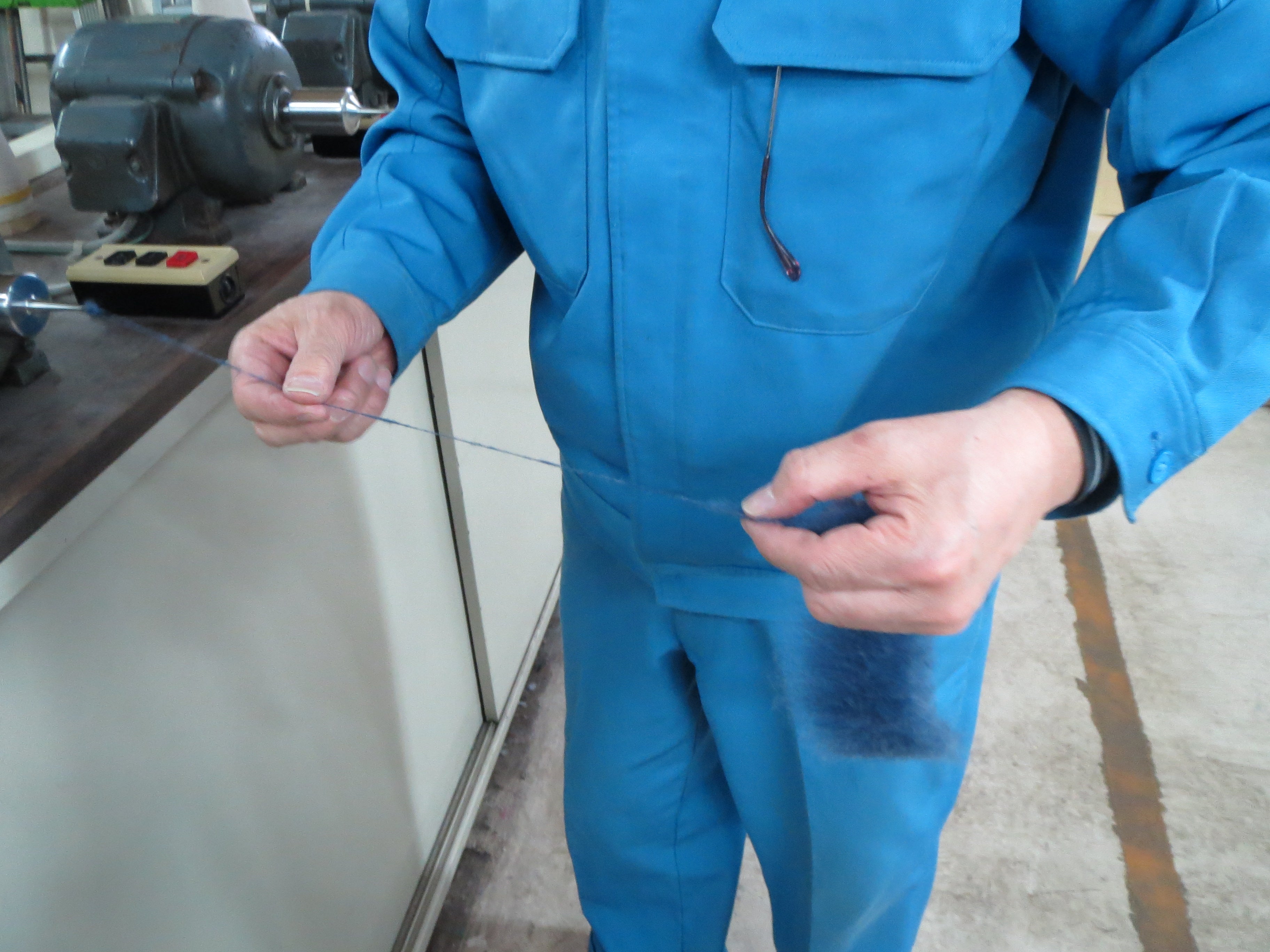 <!--㊶【カシミヤの紡績】ゆっくりゆっくり効率の悪い糸づくり-->Cashmere spinning Slow and inefficient yarn making