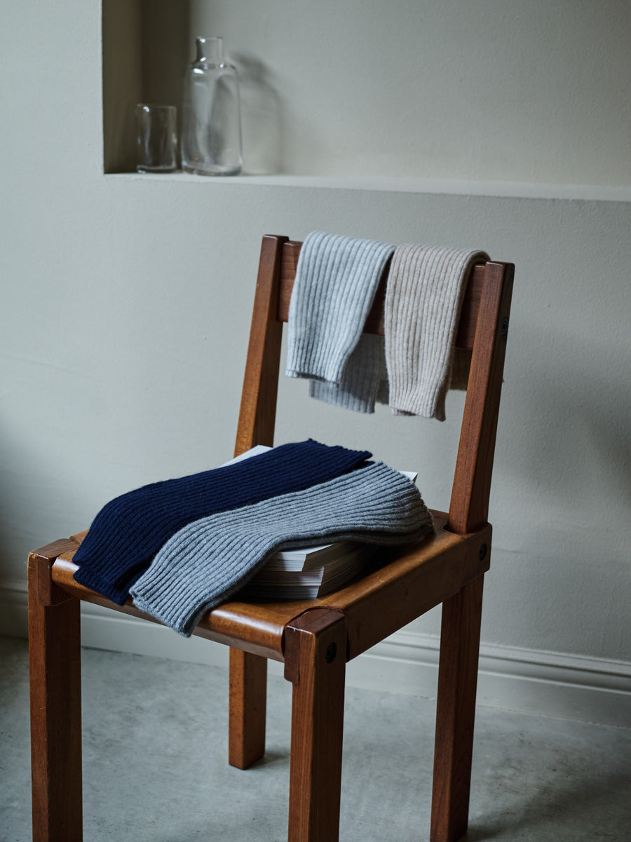 Cashmere knit rib leg warmers