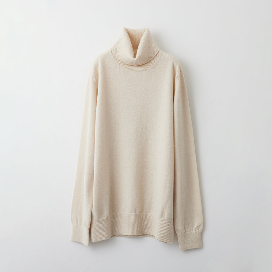 Personalized custom order of women's Japanese luxury cashmere knit turtleneck sweater