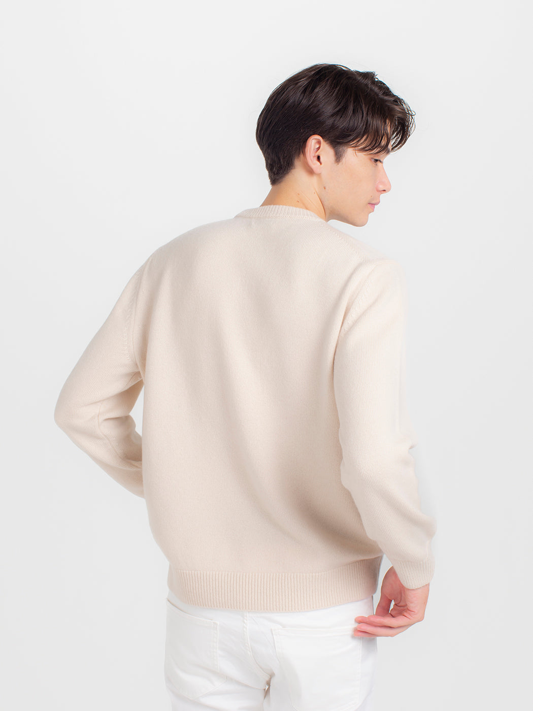 Pull col rond en cachemire jauge 7