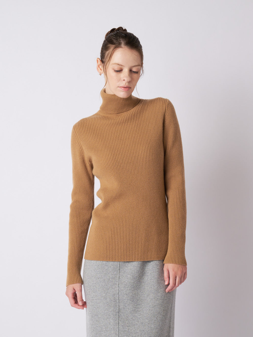 Cashmere rib knit turtleneck sweater