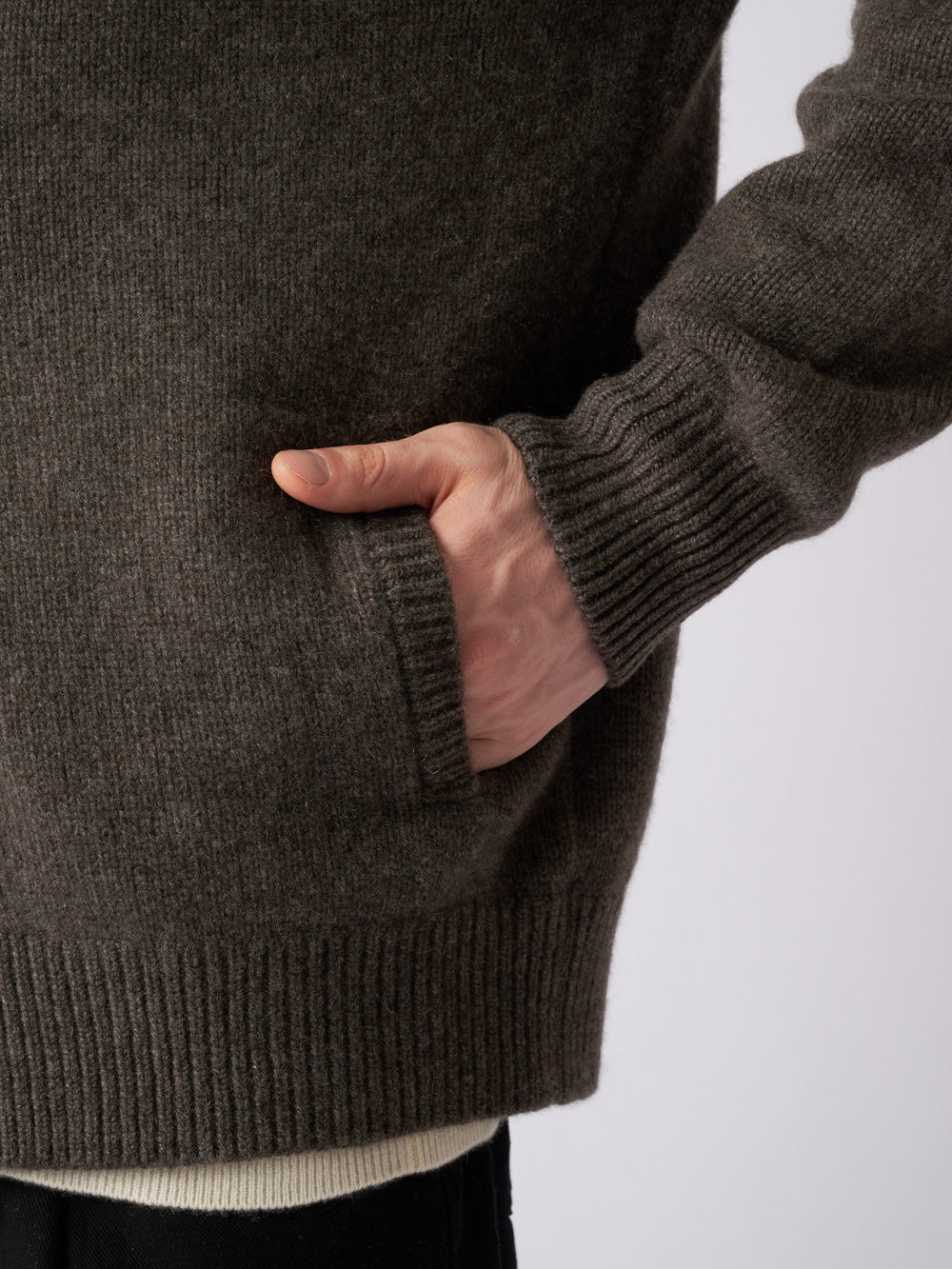Cashmere high-necked jacket