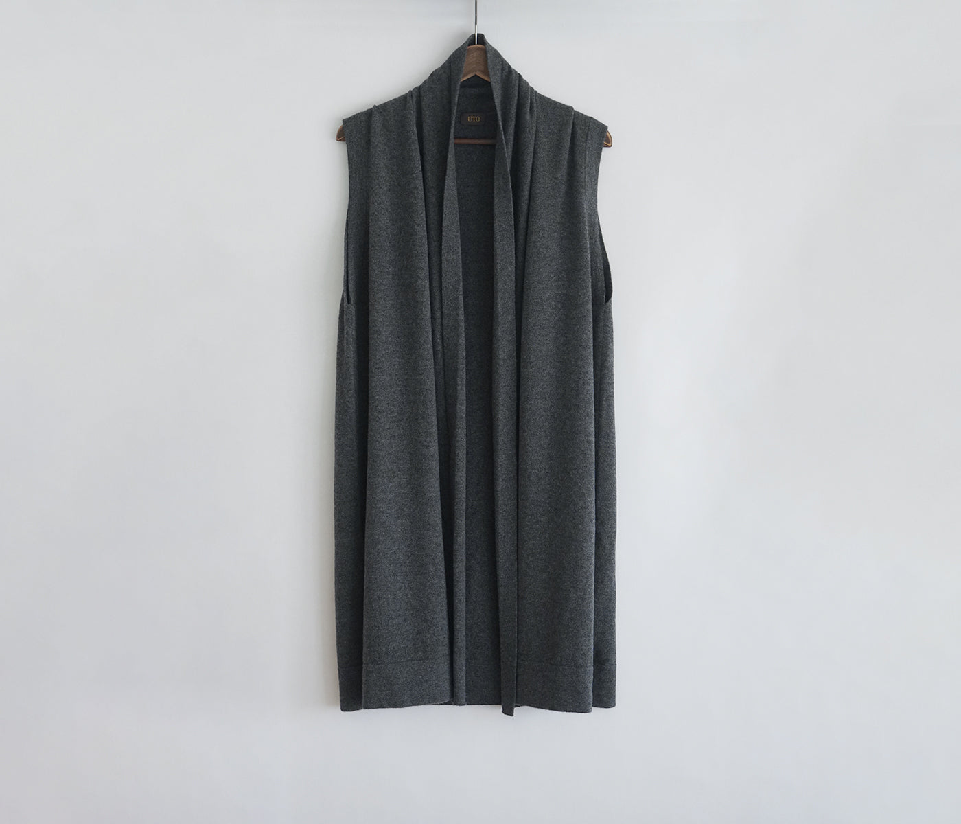 Cashmere long length vest