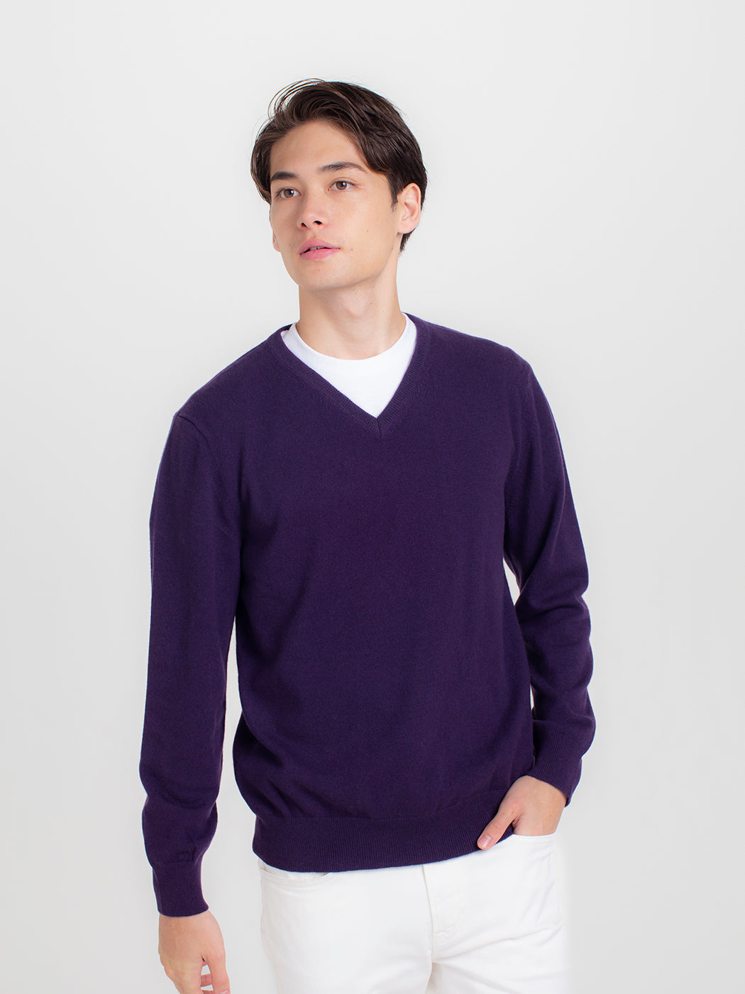 Cashmere v-neck sweater