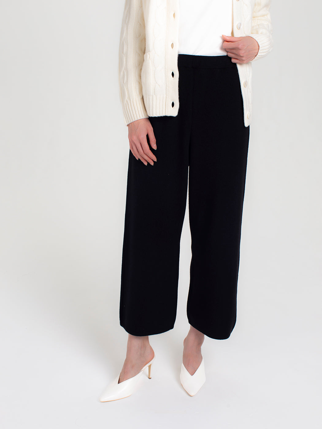 Cashmere loose fit pants