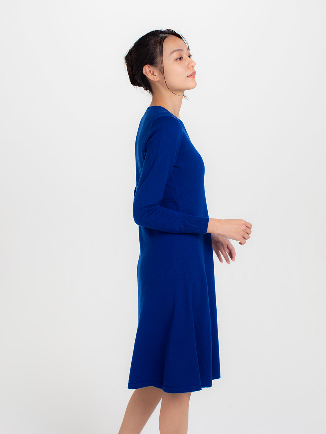 Cashmere v-neck flare dress