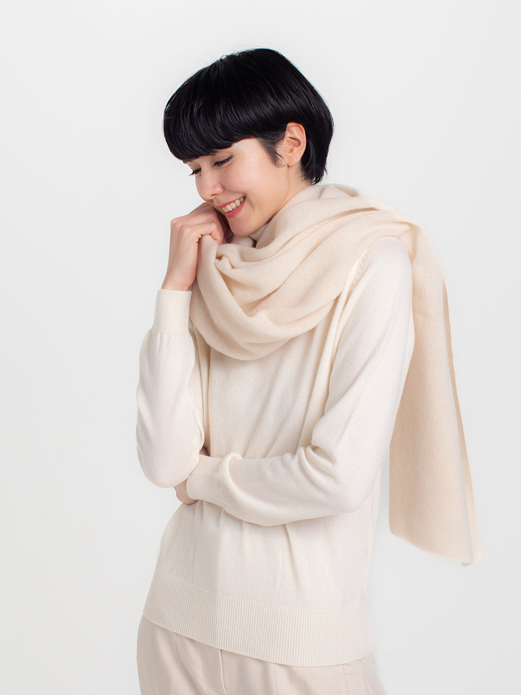 Large cashmere knit angel's shawl (200cm × 78cm)