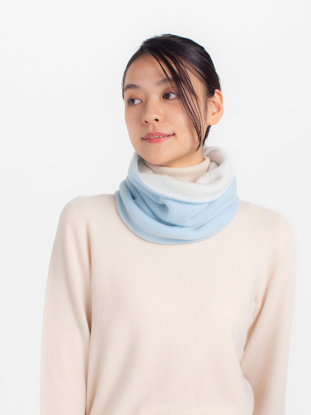 Cashmere knit angel reversible neck warmer