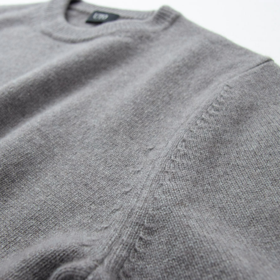 【For retailer】7-gauge Cashmere crew-neck sweater