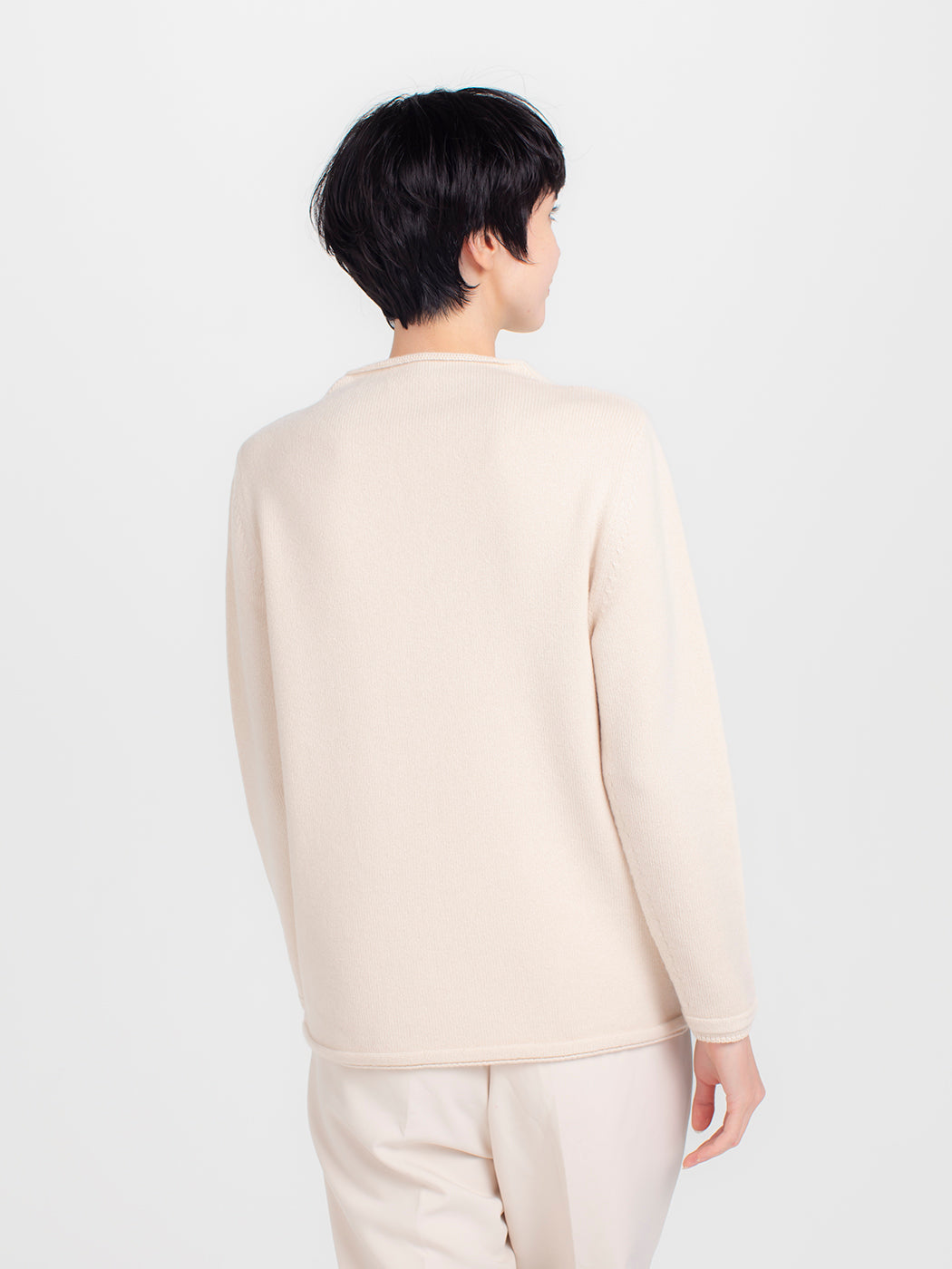 Cashmere 7-gauge bottleneck sweater