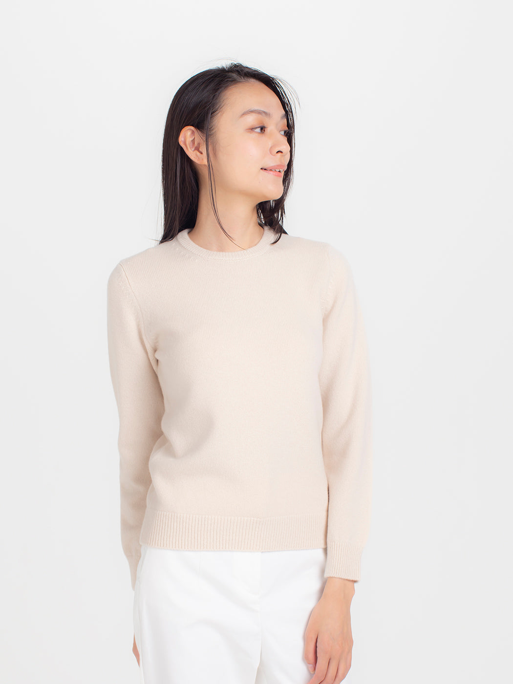 Cashmere 7-gauge crew-neck sweater