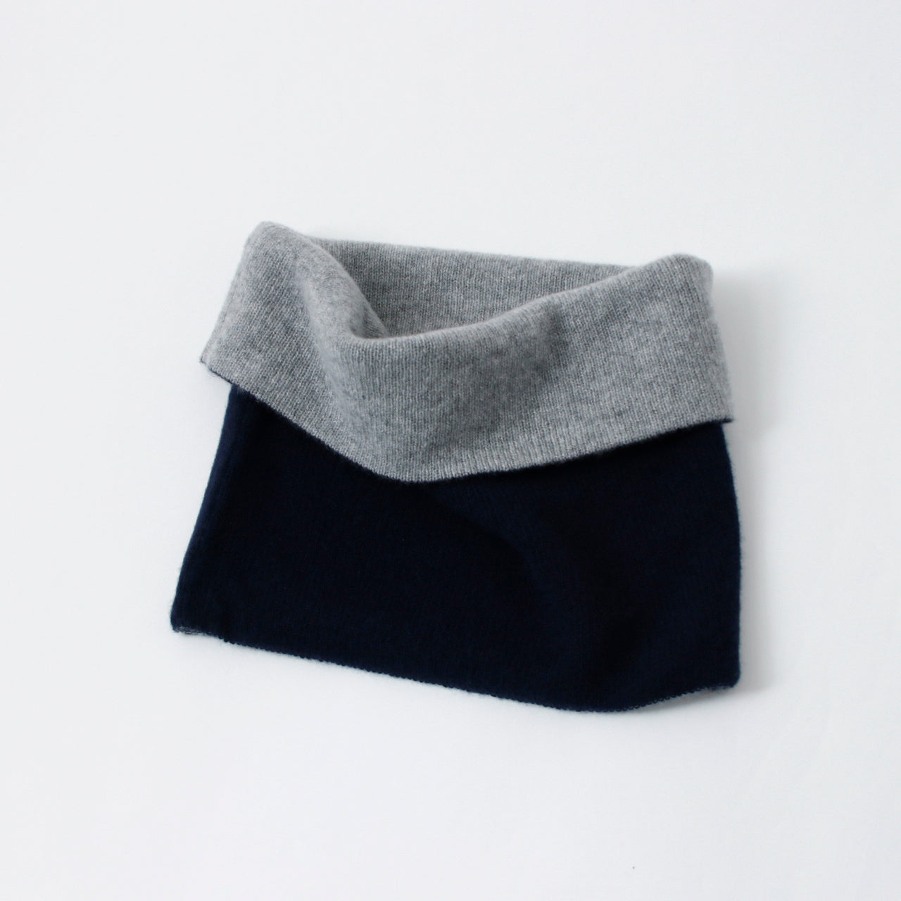 Cashmere knit angel reversible neck warmer