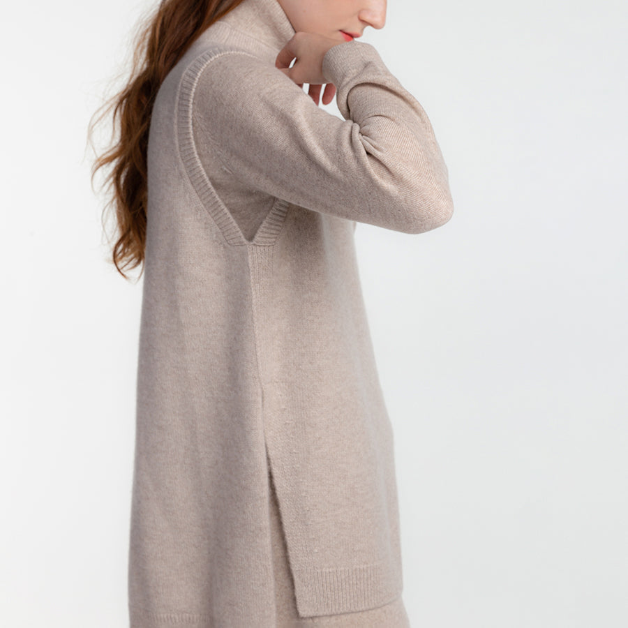 Personalized custom order of women's Japanese luxury cashmere knit bottleneck vest